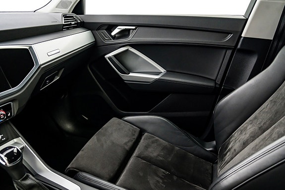 Audi Q3 13 of 30