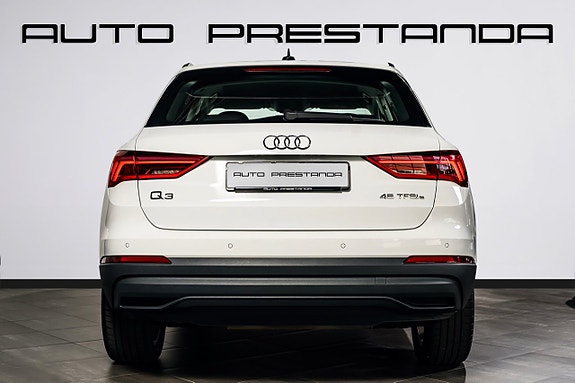 Audi Q3 4 of 30