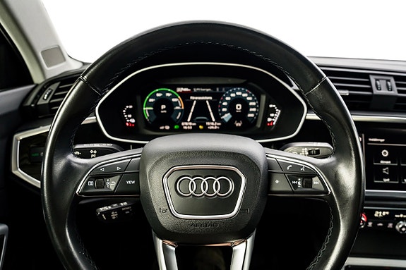 Audi Q3 17 of 30