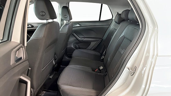 Volkswagen T-Cross 11 of 12