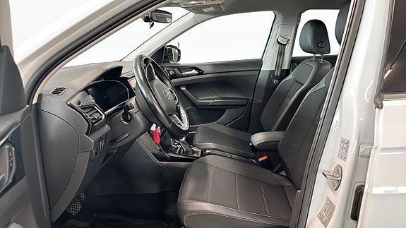 Volkswagen T-Cross 8 of 12