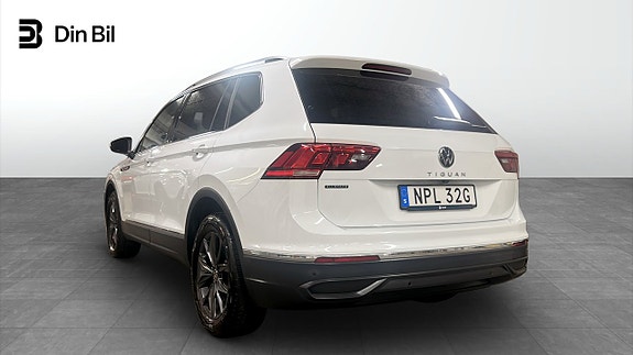Volkswagen Tiguan Allspace 3 of 12