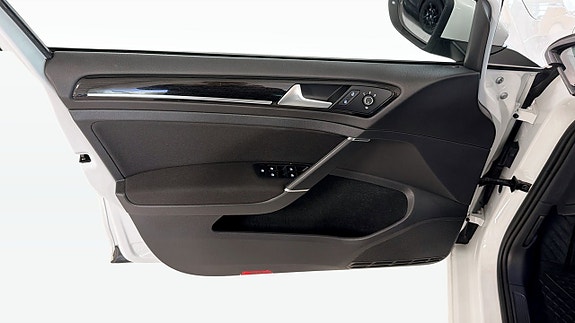 Volkswagen Golf I 11 of 21