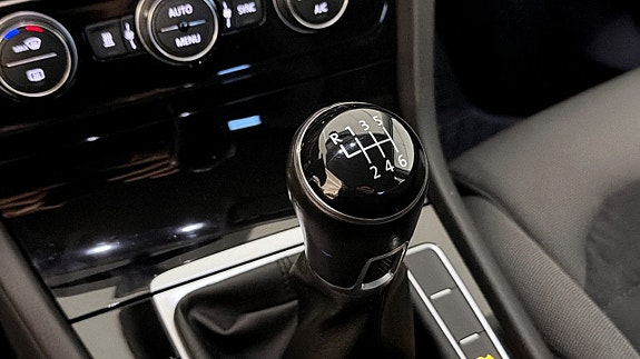 Volkswagen Golf I 17 of 21
