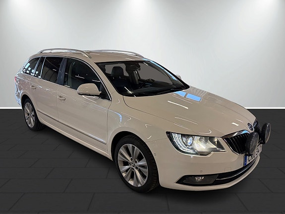 Skoda Superb 4 of 18