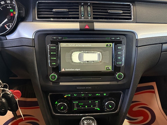 Skoda Superb 14 of 18