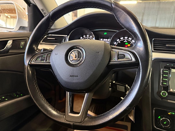 Skoda Superb 12 of 18