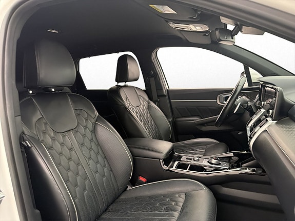 Kia Sorento 22 of 30