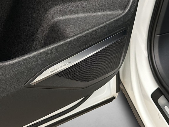 Audi e-tron 22 of 30