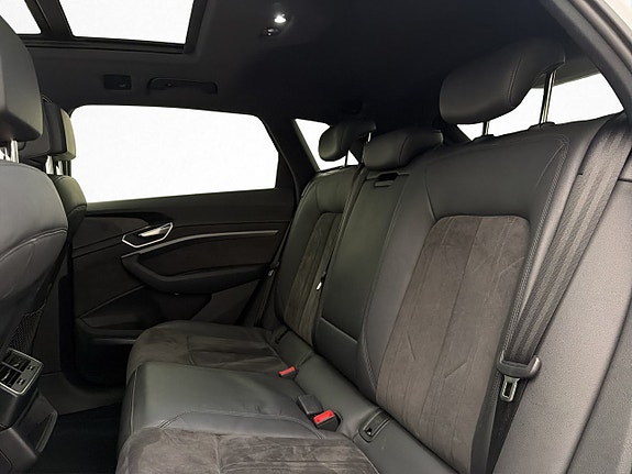 Audi e-tron 21 of 30