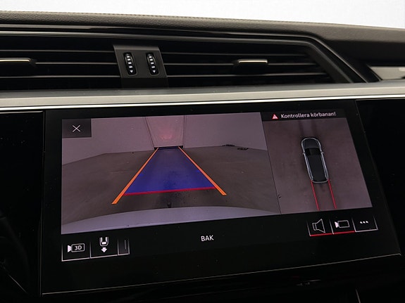 Audi e-tron 23 of 30