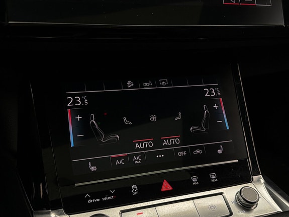 Audi e-tron 28 of 30