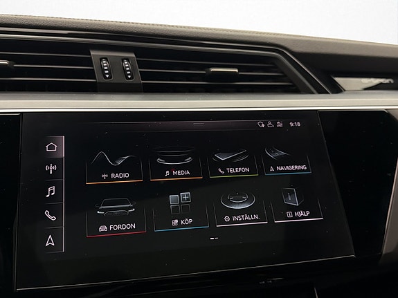 Audi e-tron 26 of 30