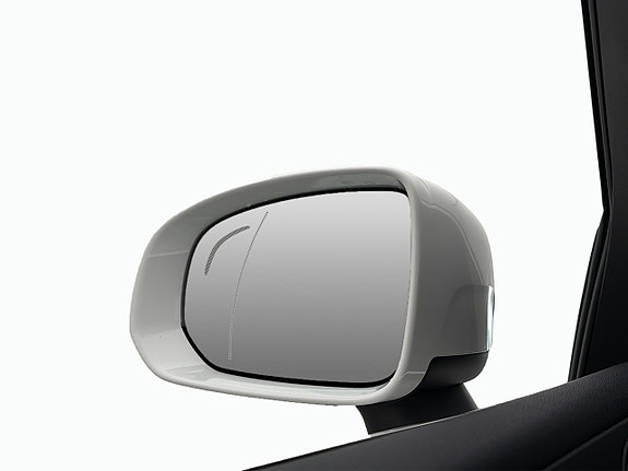 Volvo XC60 11 of 30