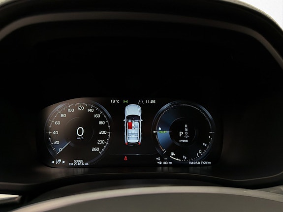 Volvo XC60 16 of 30