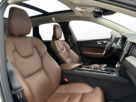 Volvo XC60 29 of 30