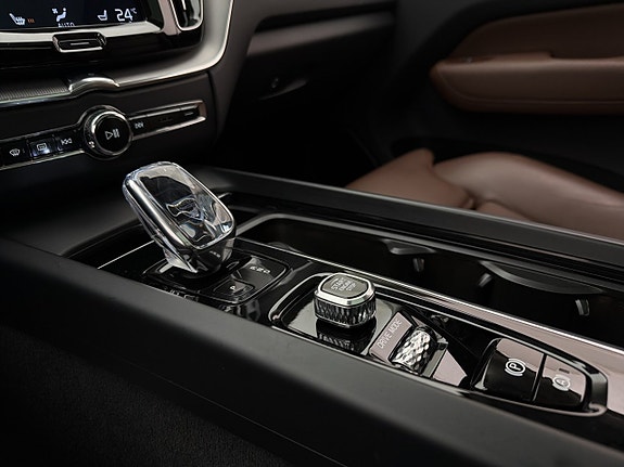 Volvo XC60 20 of 30