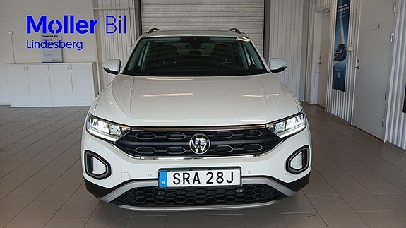 Volkswagen T-Roc 2 of 24