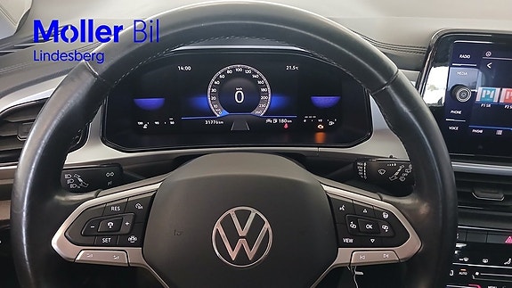 Volkswagen T-Roc 20 of 24
