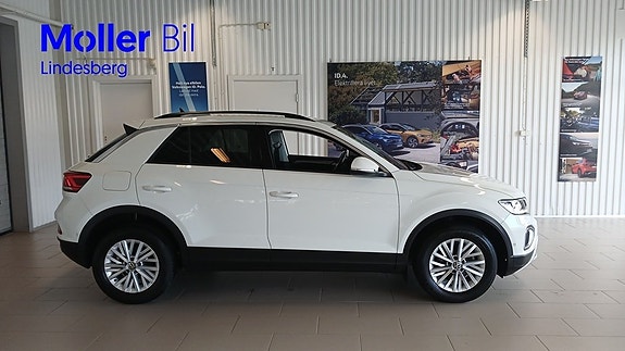Volkswagen T-Roc 3 of 24