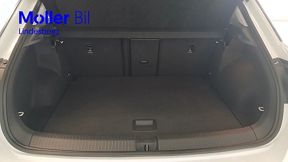 Volkswagen T-Roc 15 of 24