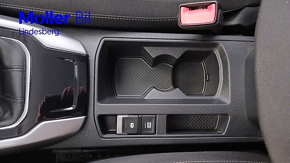 Volkswagen T-Roc 23 of 24