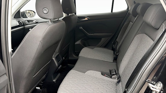 Volkswagen T-Cross 11 of 12