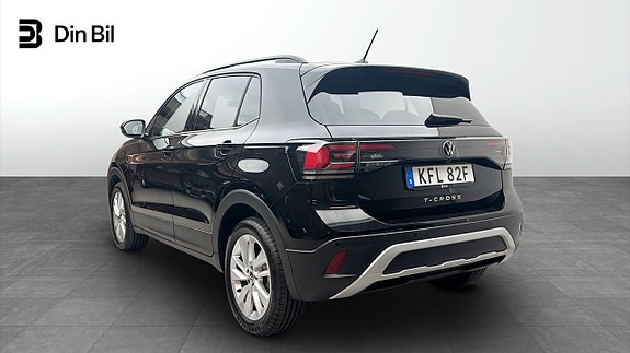 Volkswagen T-Cross 3 of 12