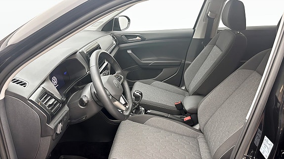 Volkswagen T-Cross 8 of 12