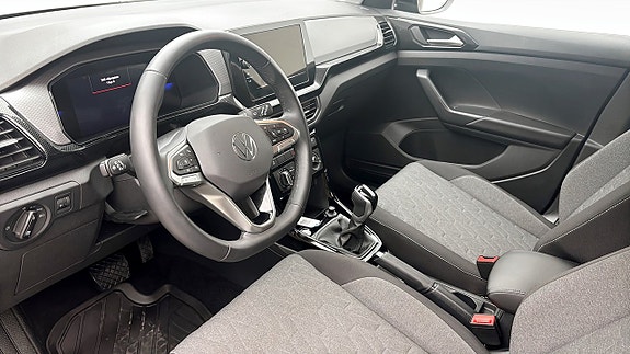 Volkswagen T-Cross 7 of 12