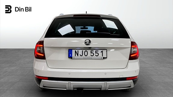 Skoda Octavia 5 of 12