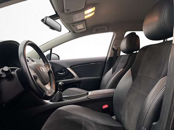 Toyota Avensis 9 of 23