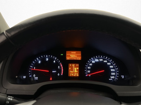 Toyota Avensis 15 of 23