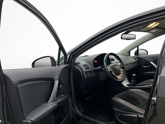 Toyota Avensis 8 of 23