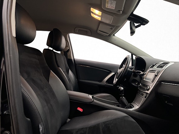 Toyota Avensis 11 of 23