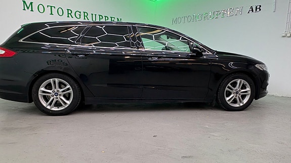 Ford Mondeo 5 of 22