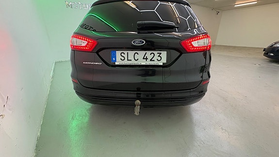 Ford Mondeo 13 of 22