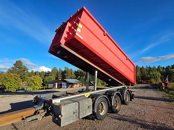 Lastväxlare Volvo FH 460 Plogutrustad Lastväxlarkärra med ti 2 of 5