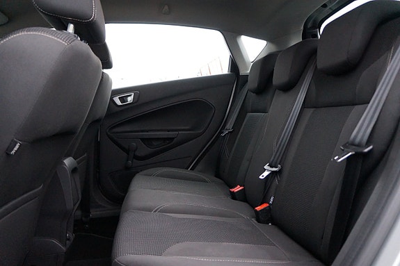 Ford Fiesta 9 of 14