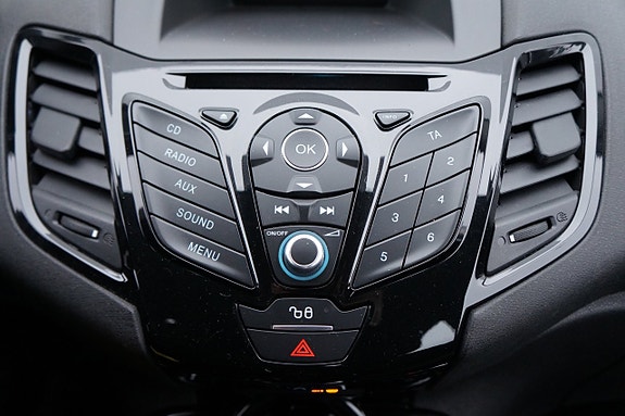 Ford Fiesta 13 of 14