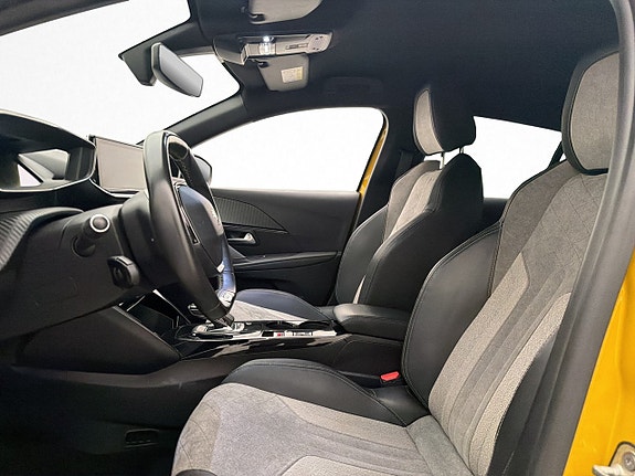 Peugeot e-208 11 of 30