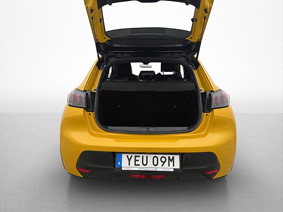 Peugeot e-208 9 of 30