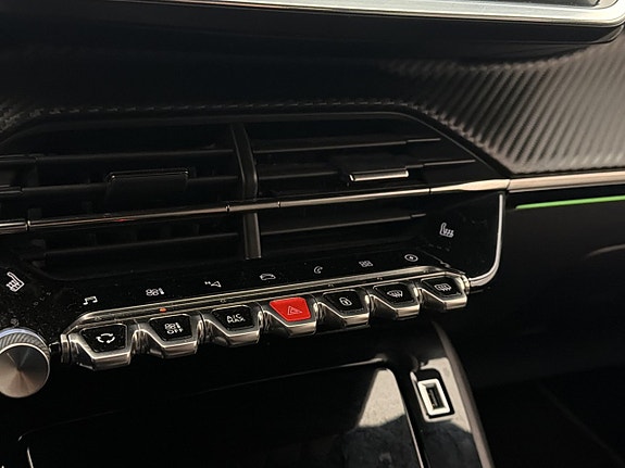 Peugeot e-208 20 of 30