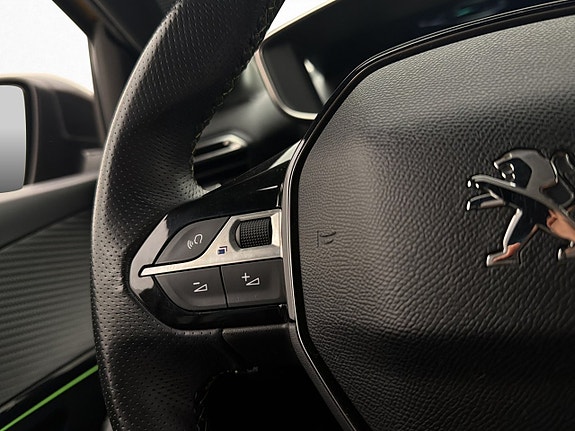 Peugeot e-208 14 of 30