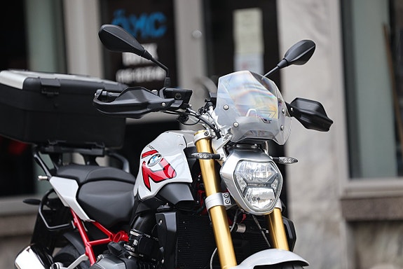 BMW R1200R | Vit | Toppbox* 7 of 14