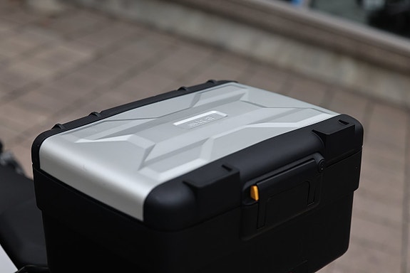 BMW R1200R | Vit | Toppbox* 14 of 14