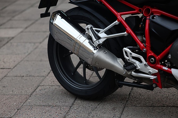 BMW R1200R | Vit | Toppbox* 11 of 14