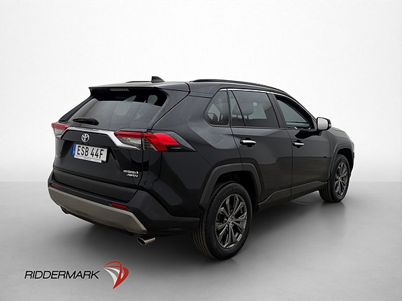 Toyota RAV4 8 of 30