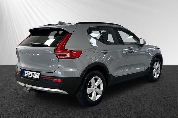 Volvo XC40 3 of 8