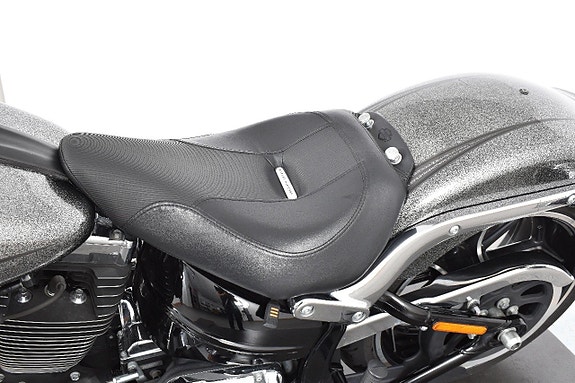 Harley-Davidson FXSB103 Softail Breakout ABS Nyservad 9 of 18